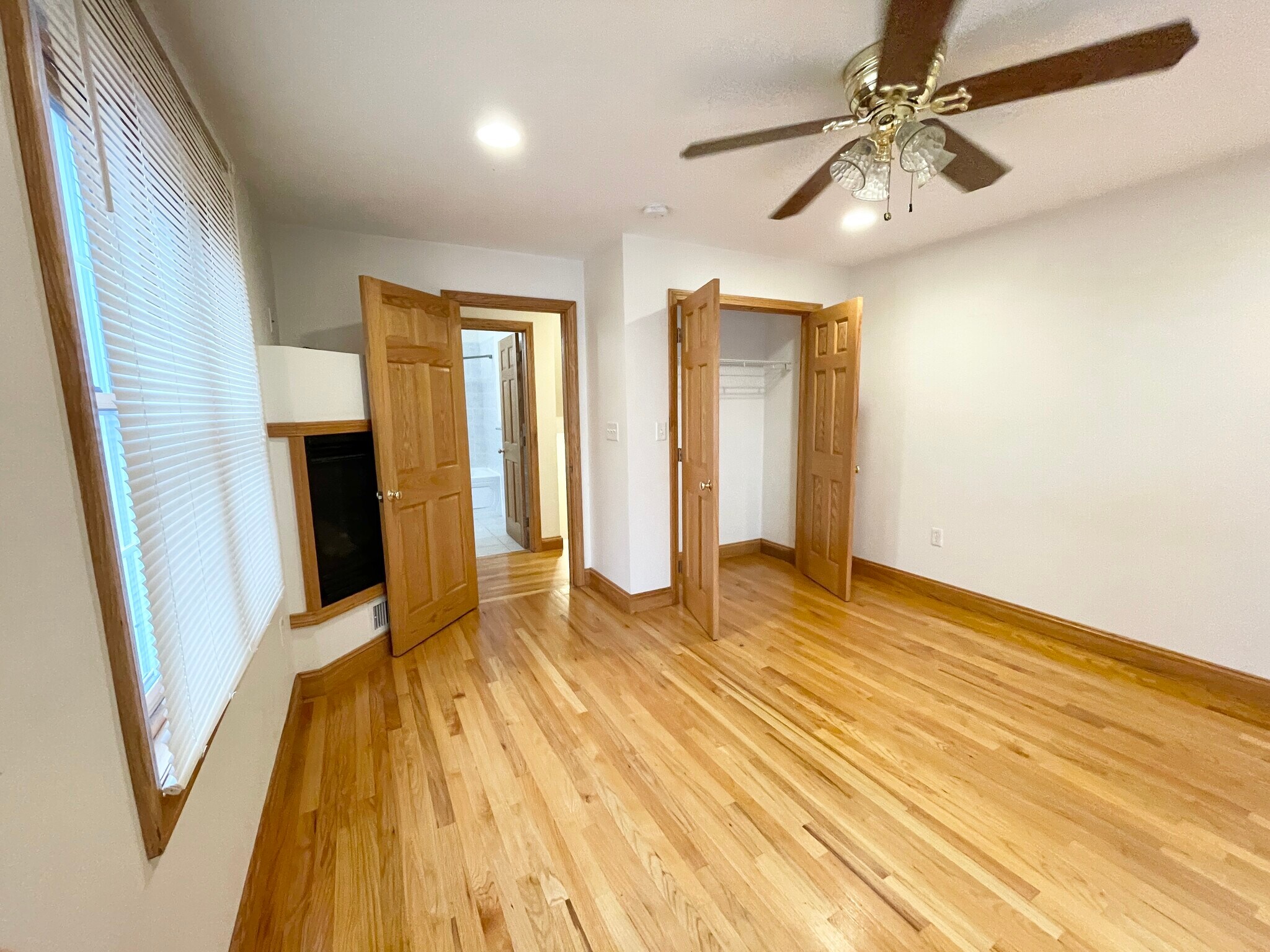 Building Photo - 241 W 3rd St