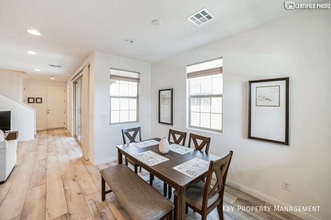 Building Photo - 88 Kimberlite Dr