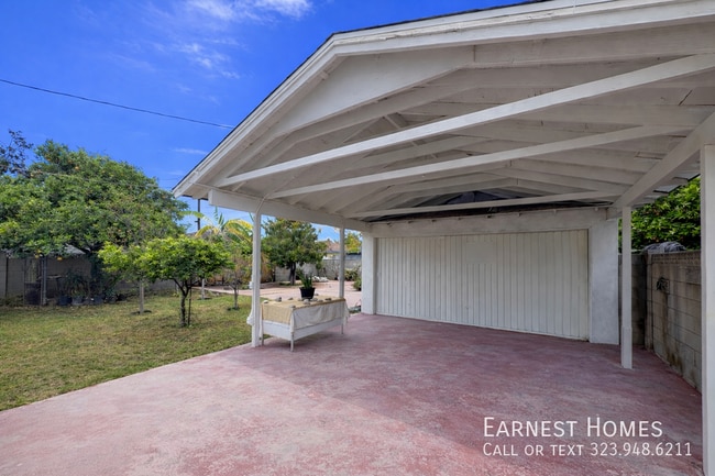 Building Photo - 8447 Wheatland Ave