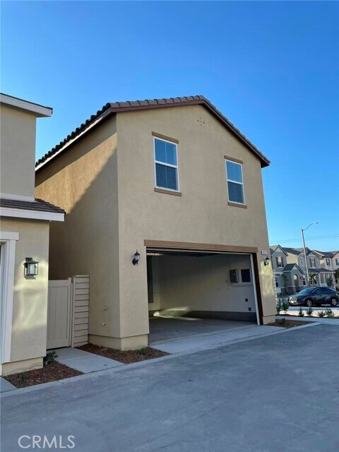 Building Photo - 8552 Midway Ln