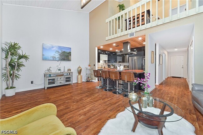 Building Photo - 15080 Riverbend Blvd