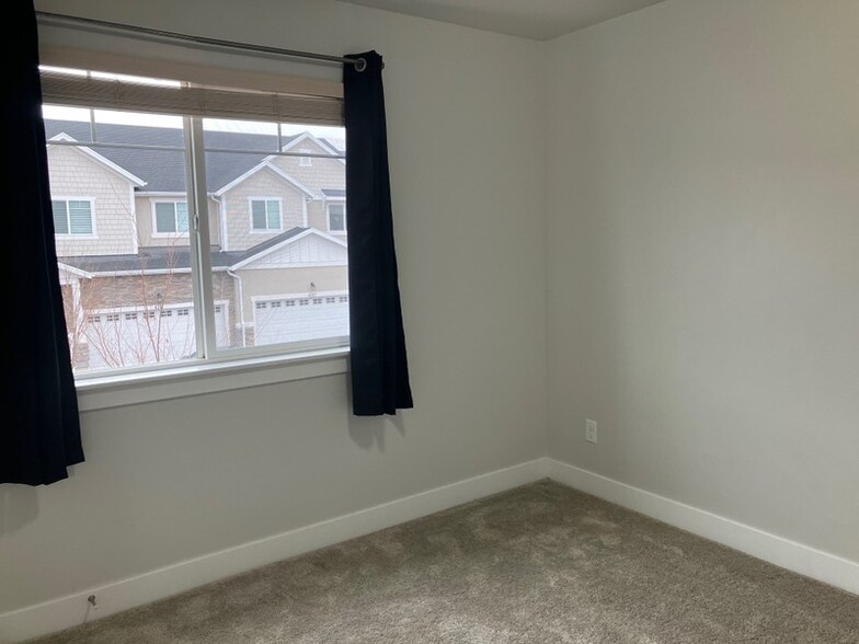 Building Photo - 4308 W Hemsley Ln