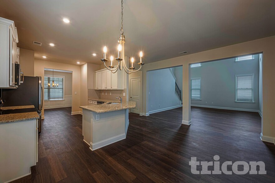 Building Photo - 219 Margrave Dr