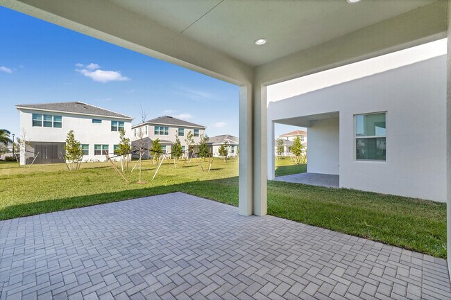Building Photo - 14959 RedCove Pl