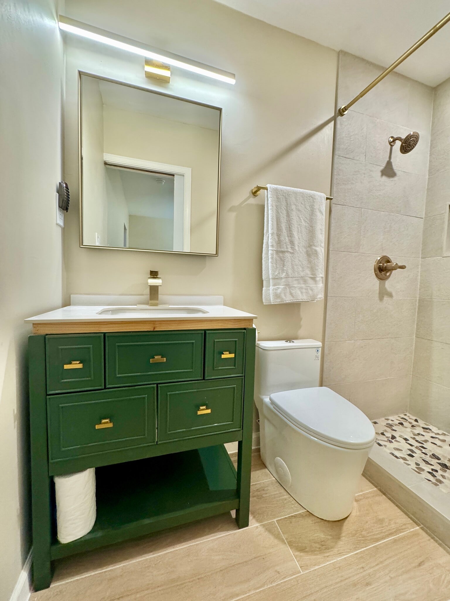 Building Photo - 10443 Califa St