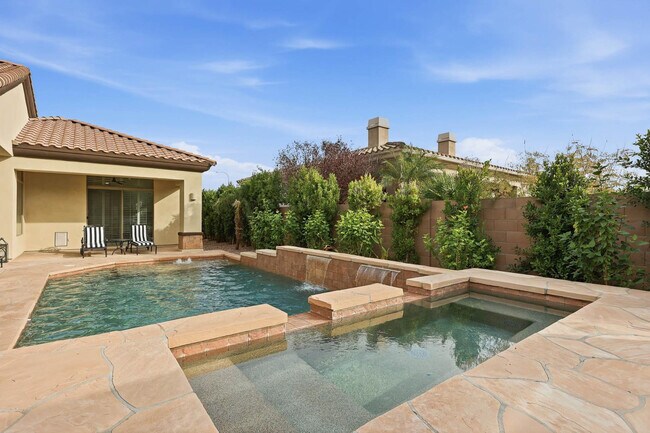 Building Photo - 6570 S Bogle Ave