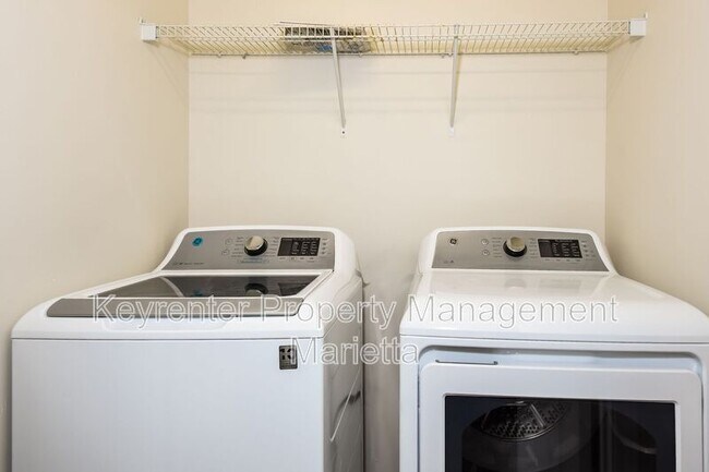 Building Photo - 338 NibleWill Pl