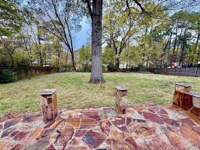 Building Photo - 1881 Akerswood Cove