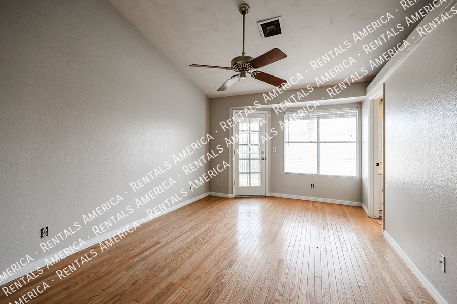 Building Photo - 18433 N 56th Dr