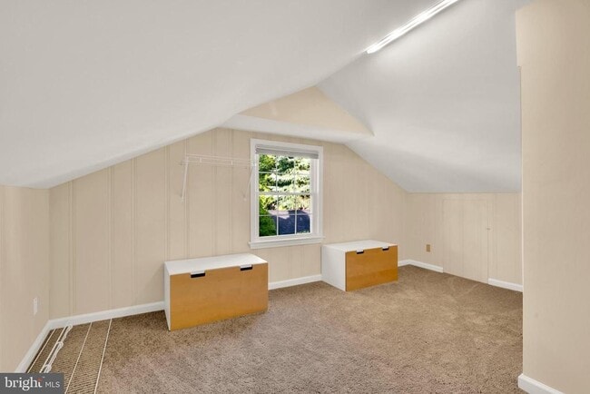 Building Photo - 805 31st St S