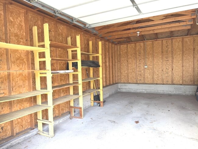 Building Photo - 1109 Kane St