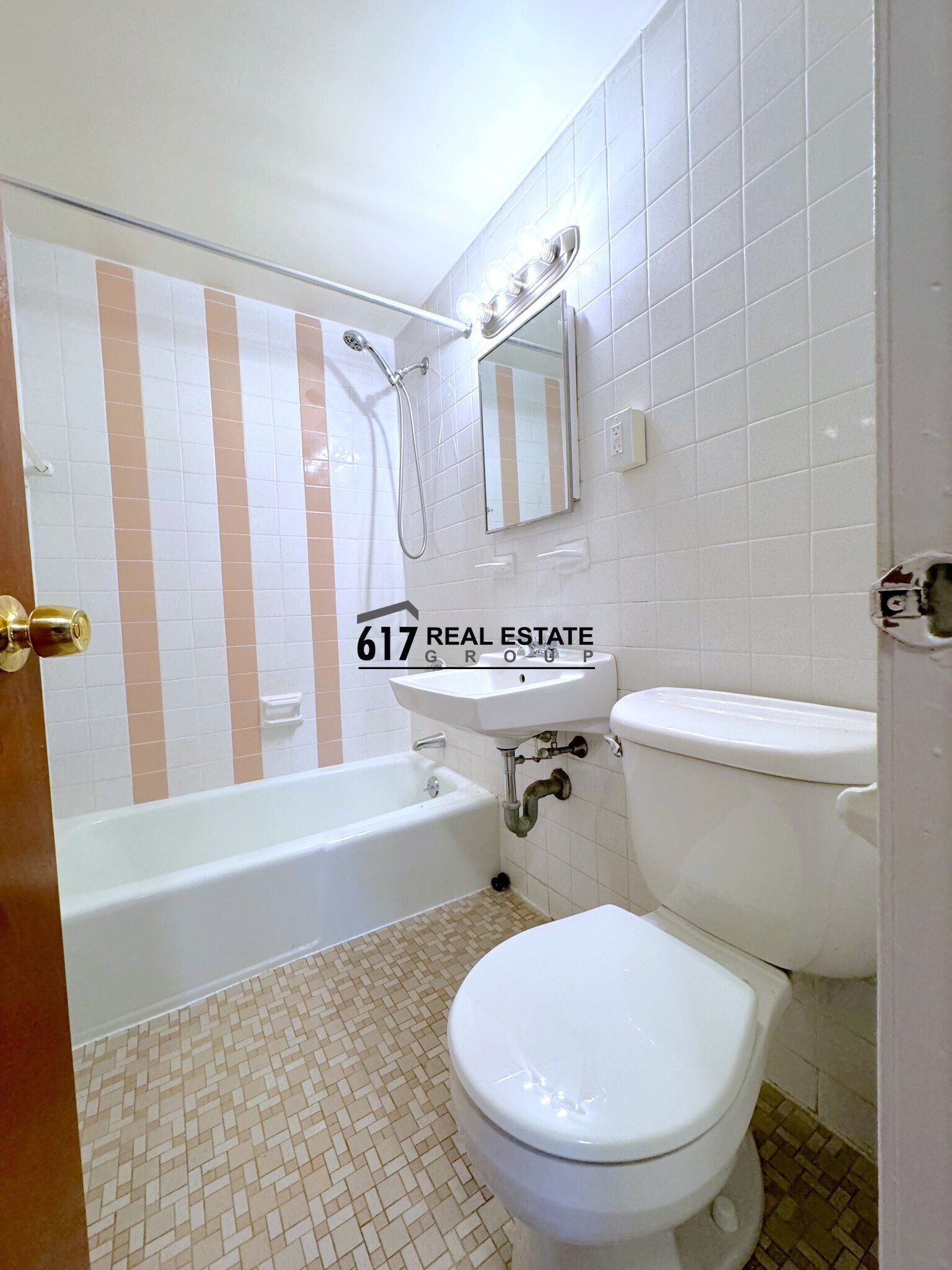 Building Photo - 58 S Huntington Ave