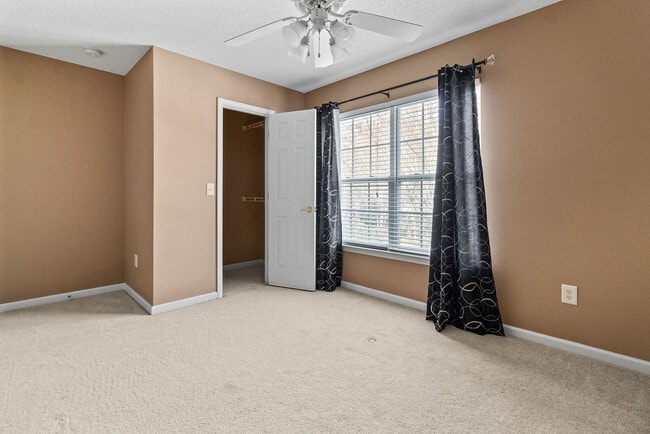 Building Photo - Chadbury House