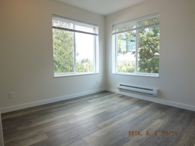 Building Photo - 12544 15th Ave NE