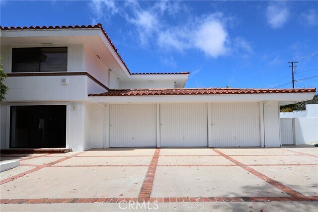 Building Photo - 1456 Vía Coronel