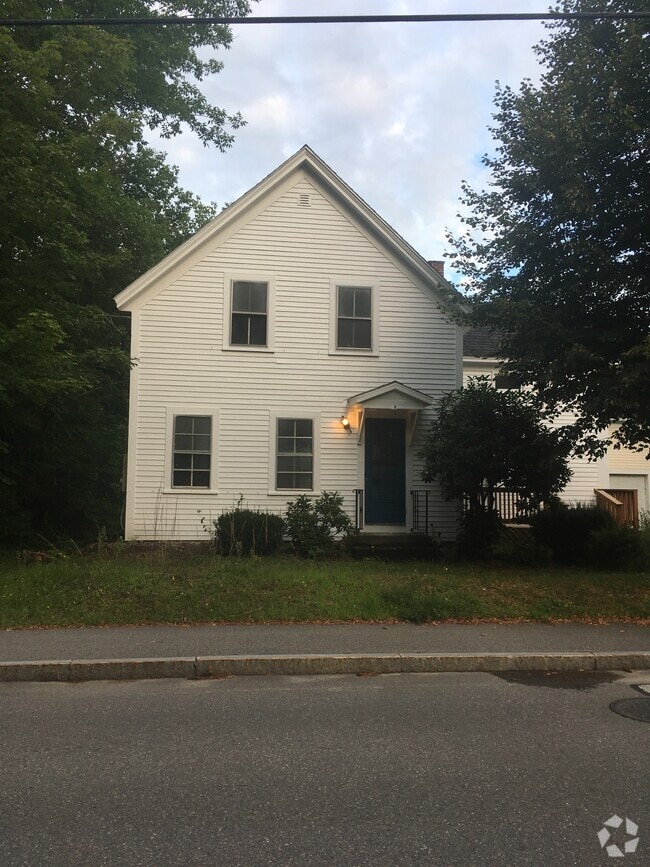 Building Photo - 468 Union St