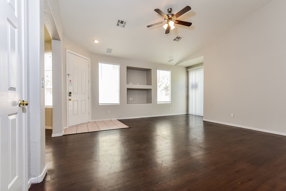 Building Photo - 2520 Bahama Point Ave