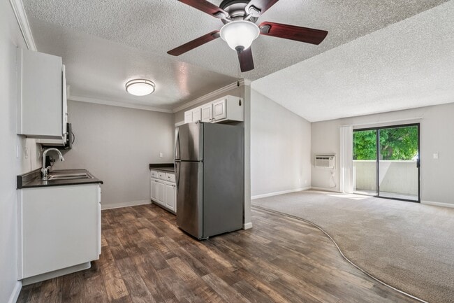 Building Photo - Ridgecrest Apartment Homes