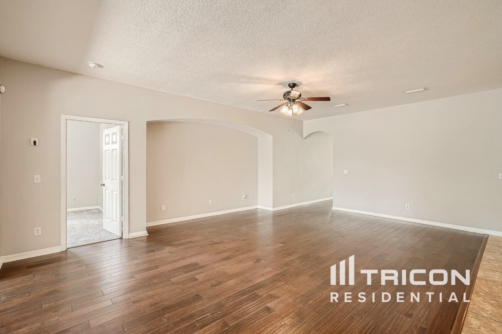 Building Photo - 11767 Summer Springs Dr