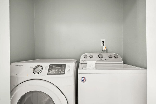 Building Photo - 15406 Gun Cay Ct