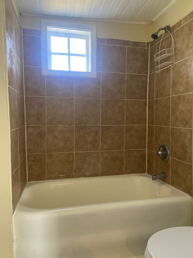 Building Photo - **UPCOMING**3 Bedroom / 1 Bathroom Home for Rent off 2nd Avenue in Columbus, GA***