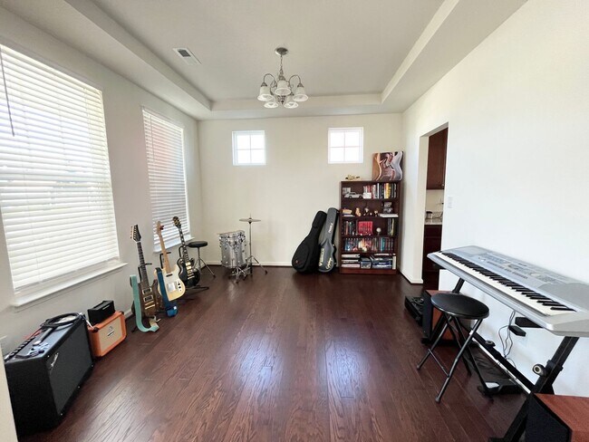 Building Photo - 3428 Crow Pt Wy