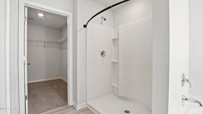 Building Photo - 6488 Slabinski Ln