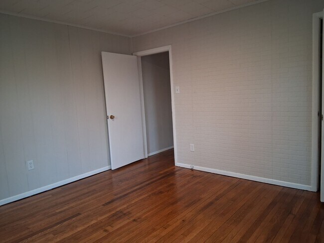 Building Photo - 239 Atlantic St