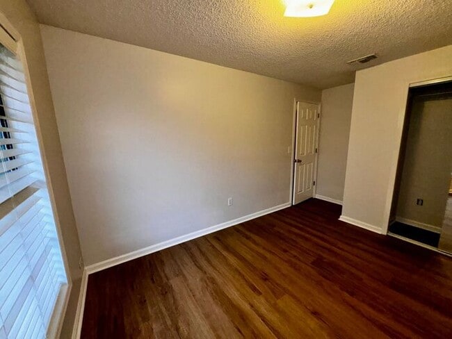 Building Photo - 7473 Belle River Ct