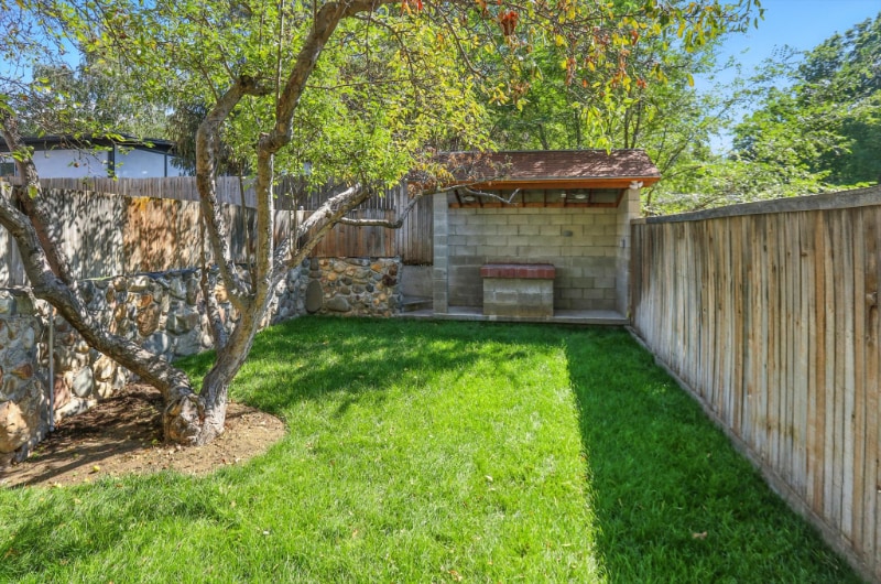 Building Photo - 8558 Harvard Park Dr