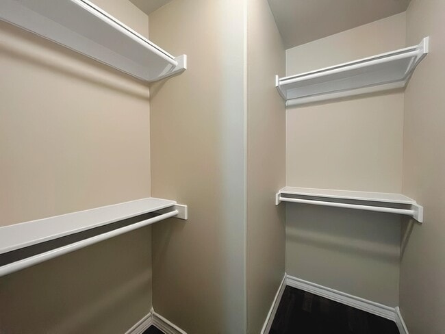 Building Photo - 7926 Elka Lp