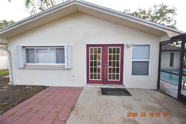 Building Photo - 2562 Redwood Way