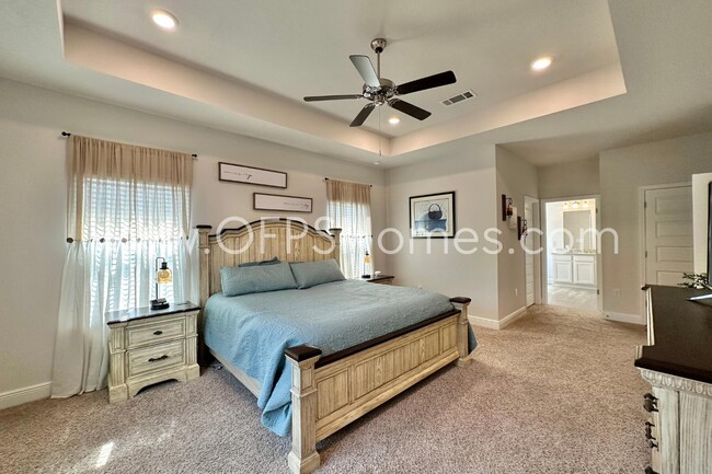 Building Photo - 8090 Silver Maple Dr