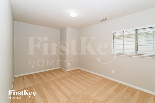 Building Photo - 29206 Legends Beam Dr