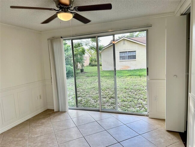 Building Photo - 12217 Buttonwood Row