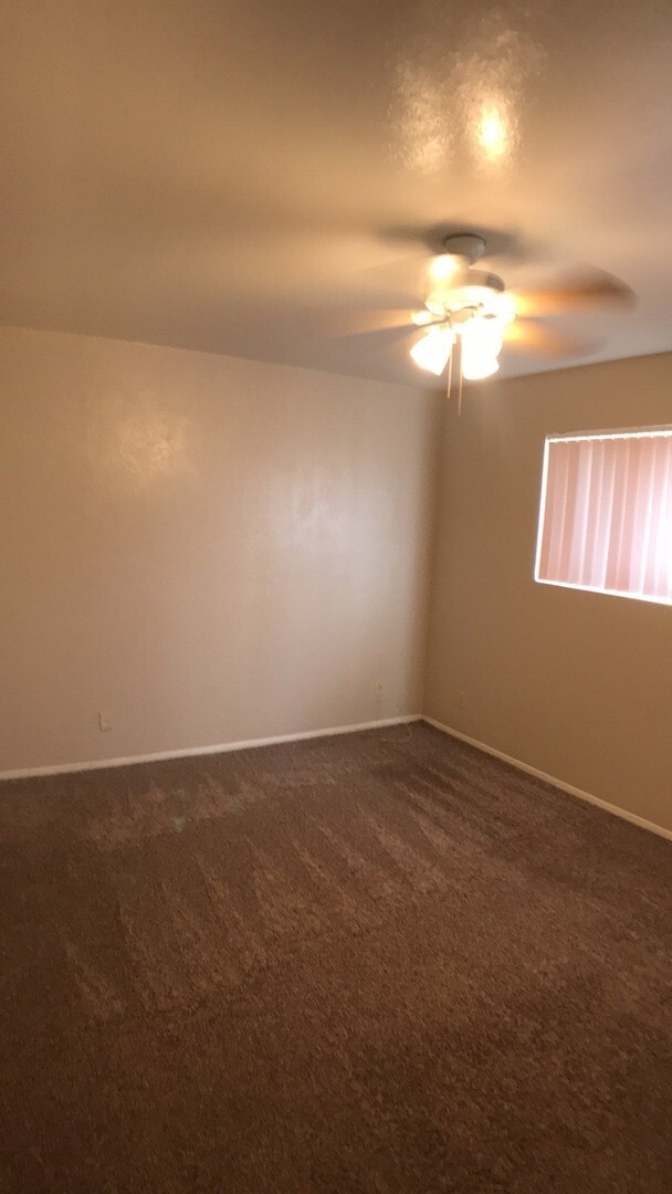 Building Photo - Check  Out This Charming 3 bedroom 2 bathroom in South Scottsdale Neighborhood!