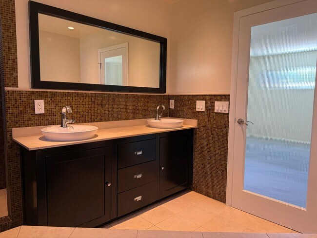Building Photo - Charming 3 Bedroom 2 Bathroom Wilshire Vista Home with Bonus Room, Resort-Style Backyard and Heat...