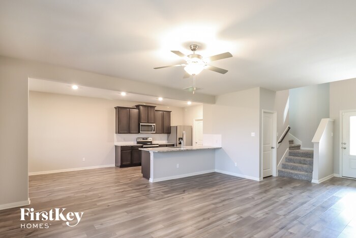 Building Photo - 13629 Lansman Dr
