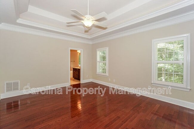 Building Photo - 181 Streamside Pl