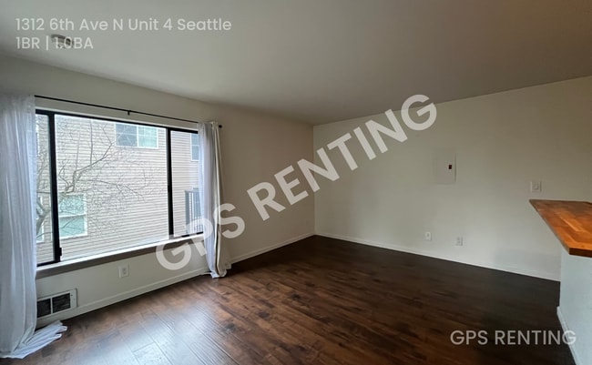 Building Photo - 1312 6th Ave N
