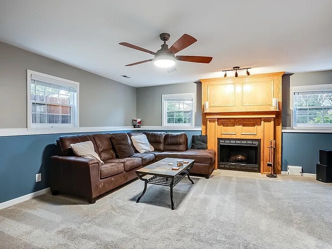 Building Photo - 2748 S West Pkwy