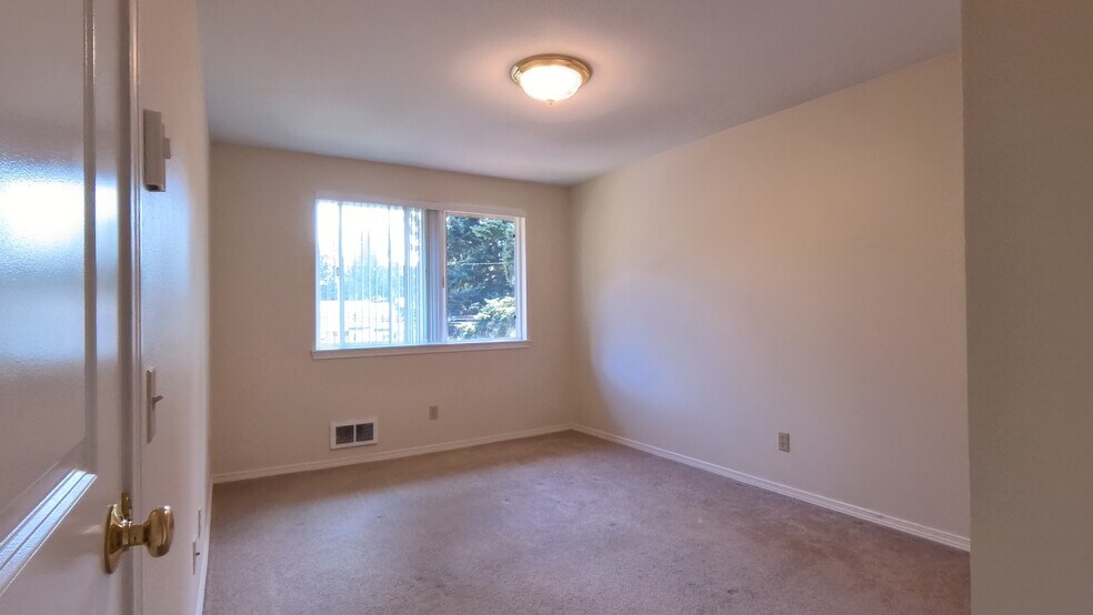 Building Photo - 20816 74th Ave W