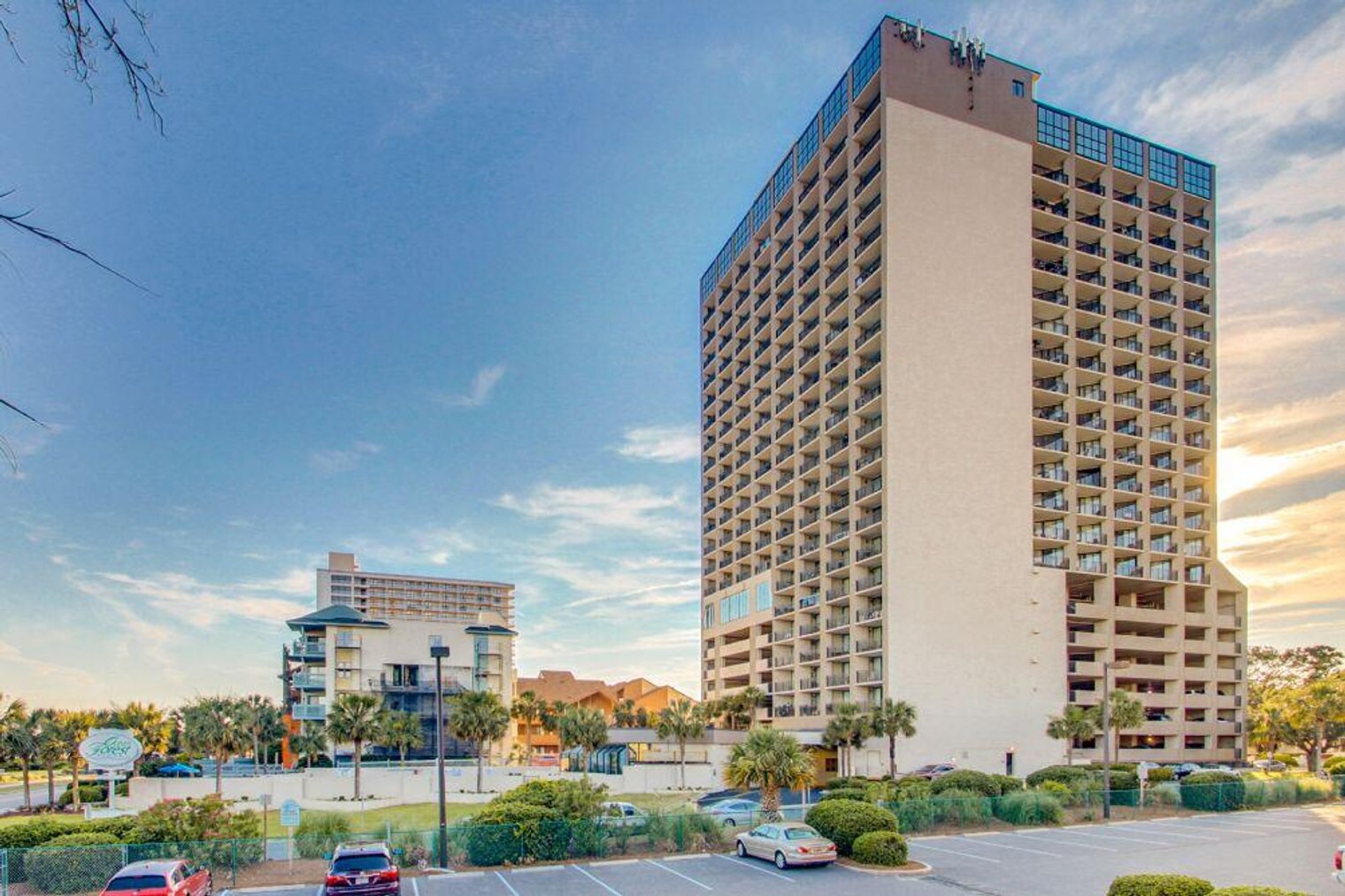 Building Photo - 5523 N Ocean Blvd