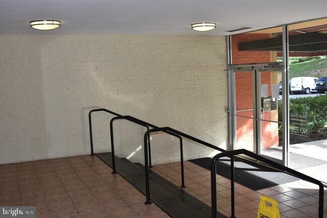 Building Photo - 4 S Van Dorn St