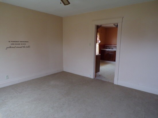 Building Photo - 432 16th St