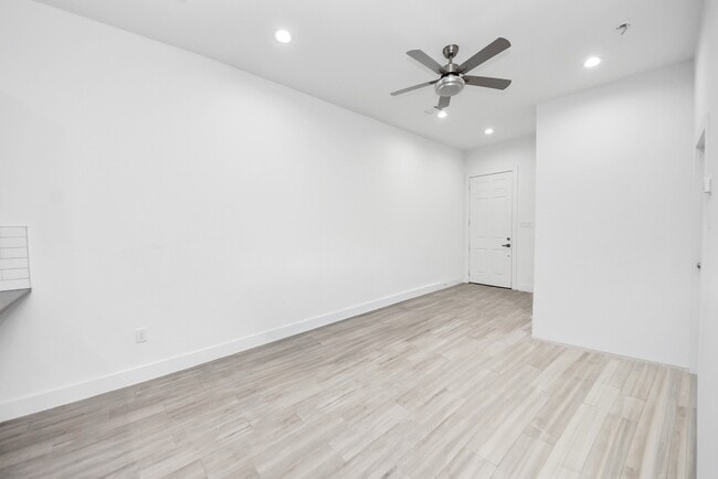 Building Photo - 7612 Easter St