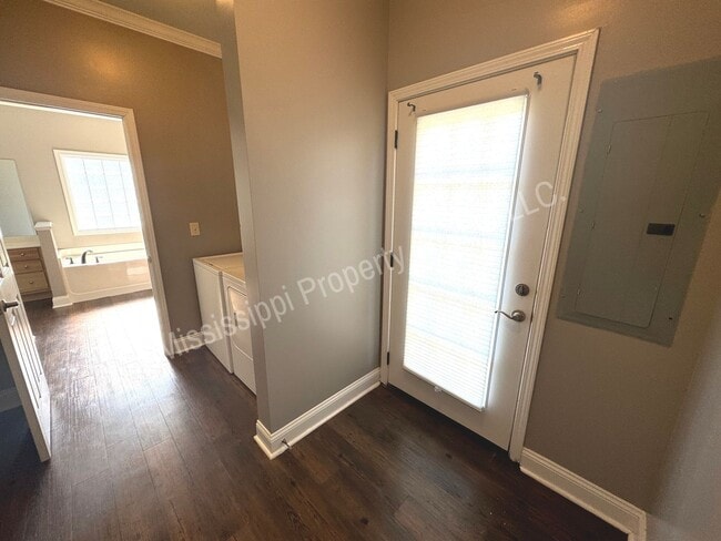 Building Photo - 3BR/2.5BA For Rent