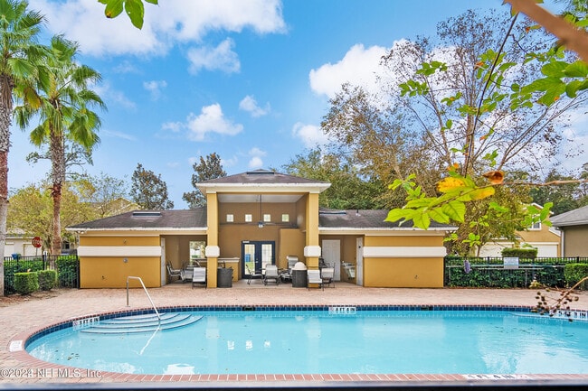 Building Photo - 12337 Sand Pine Ct