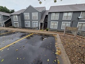 Building Photo - 2-Bed, 2-Bath Rental with Spacious Living ...