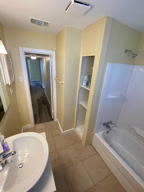 Building Photo - 10404 Windsor Ln